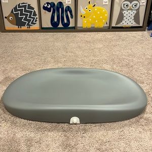 Hatch Baby Grow Smart Changing Pad and Scale